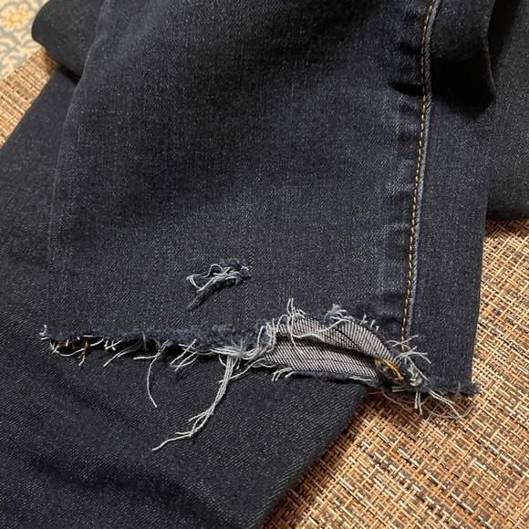 Article of Society Distressed Destroyed Cropped Stretch Jeans Size 10 - Picture 4 of 5